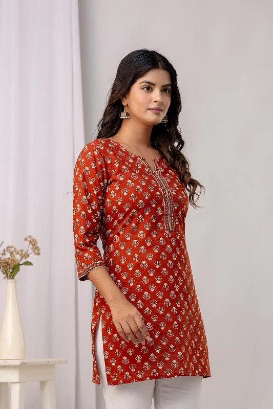 Weekend Deals That Sparkle Women Rust Ethnic Printed Straight Tunic